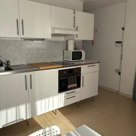 Clarissa Коста-де-Антигуа